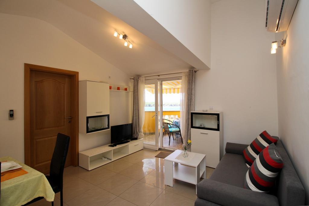 Apartments Koritnik Punat Extérieur photo