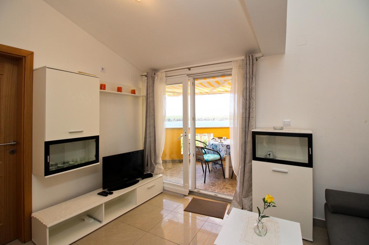 Apartments Koritnik Punat Extérieur photo